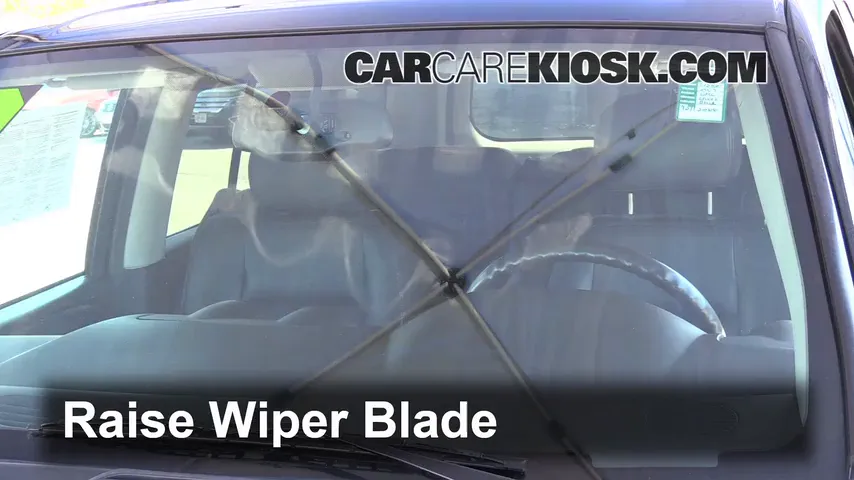 2009 GMC Envoy SLE 4.2L 6 Cyl. Windshield Wiper Blade (Front)